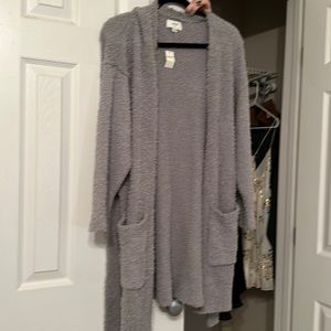 Gray robe size S NWT